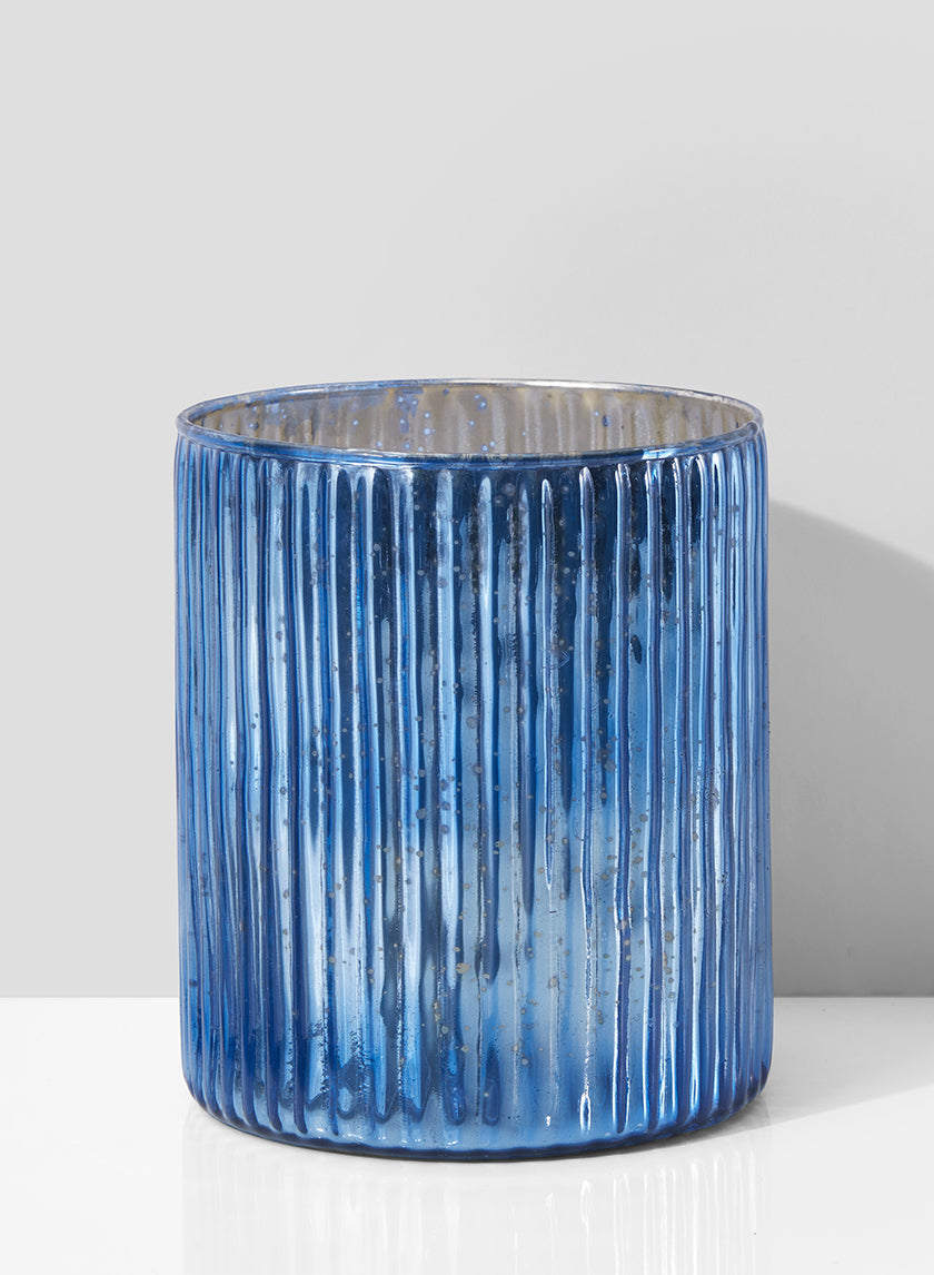 Vase en verre bleu antique ondulé de 15 cm de haut