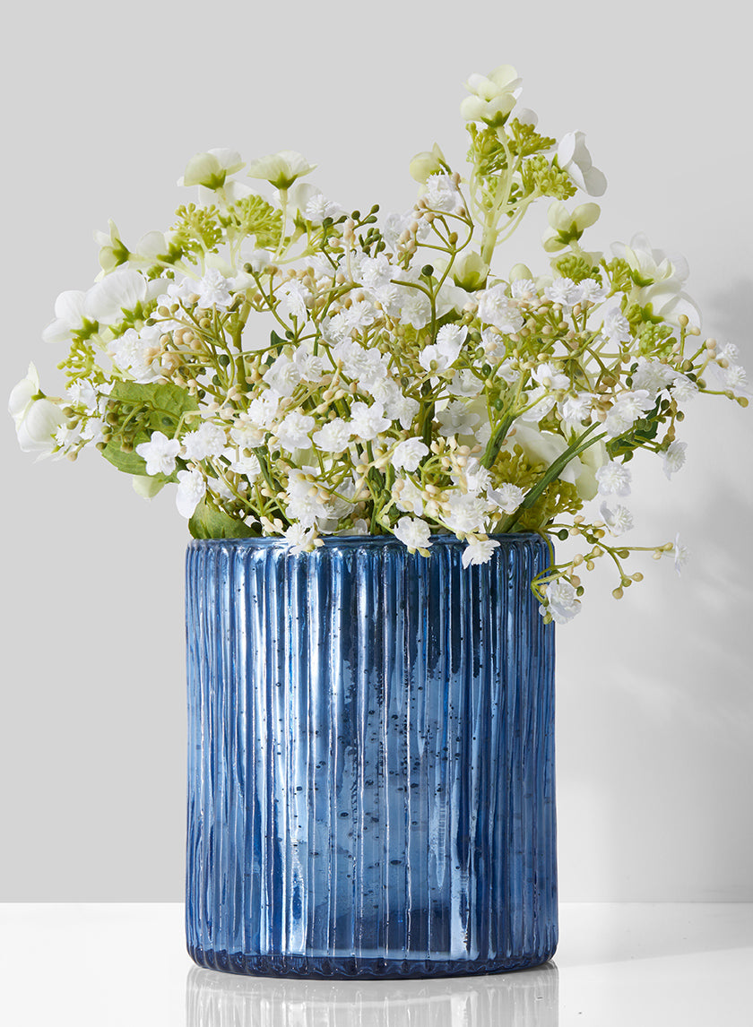 Vase en verre bleu antique ondulé de 15 cm de haut