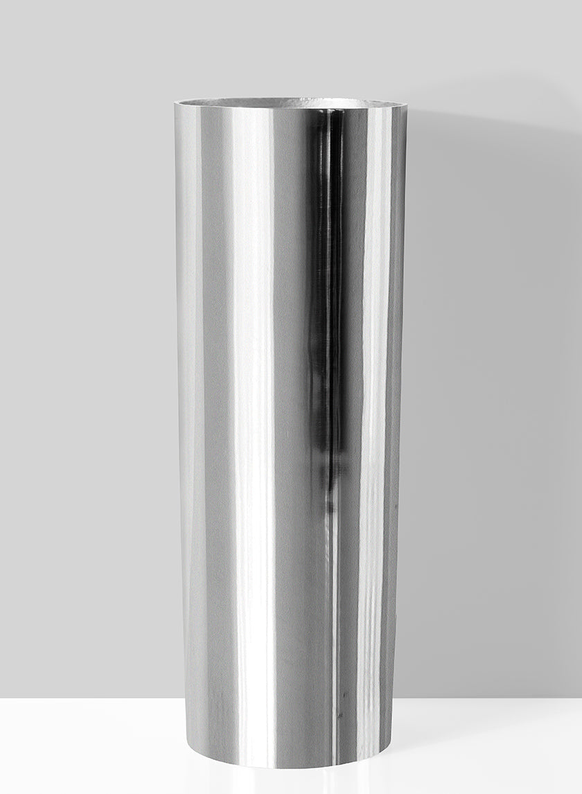 Vase cylindrique en aluminium poli de 17 pouces de hauteur